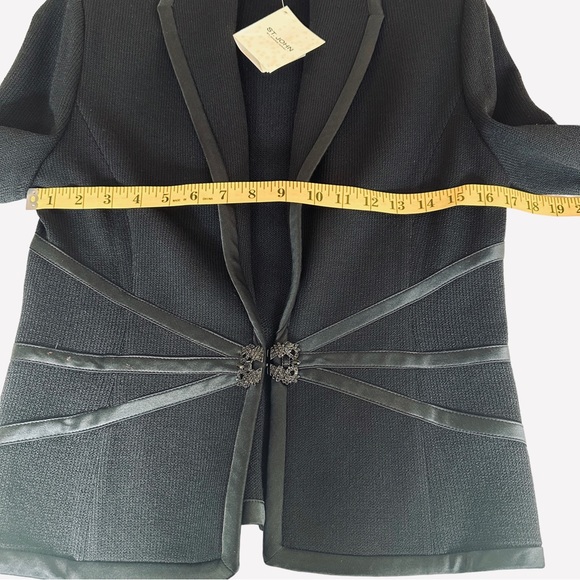 St. John Evening black knit “ tuxedo type” jacket with satin accents Sz 4 eu 36 - Picture 11 of 12